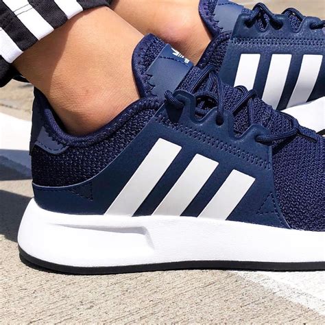 womens navy adidas shoes